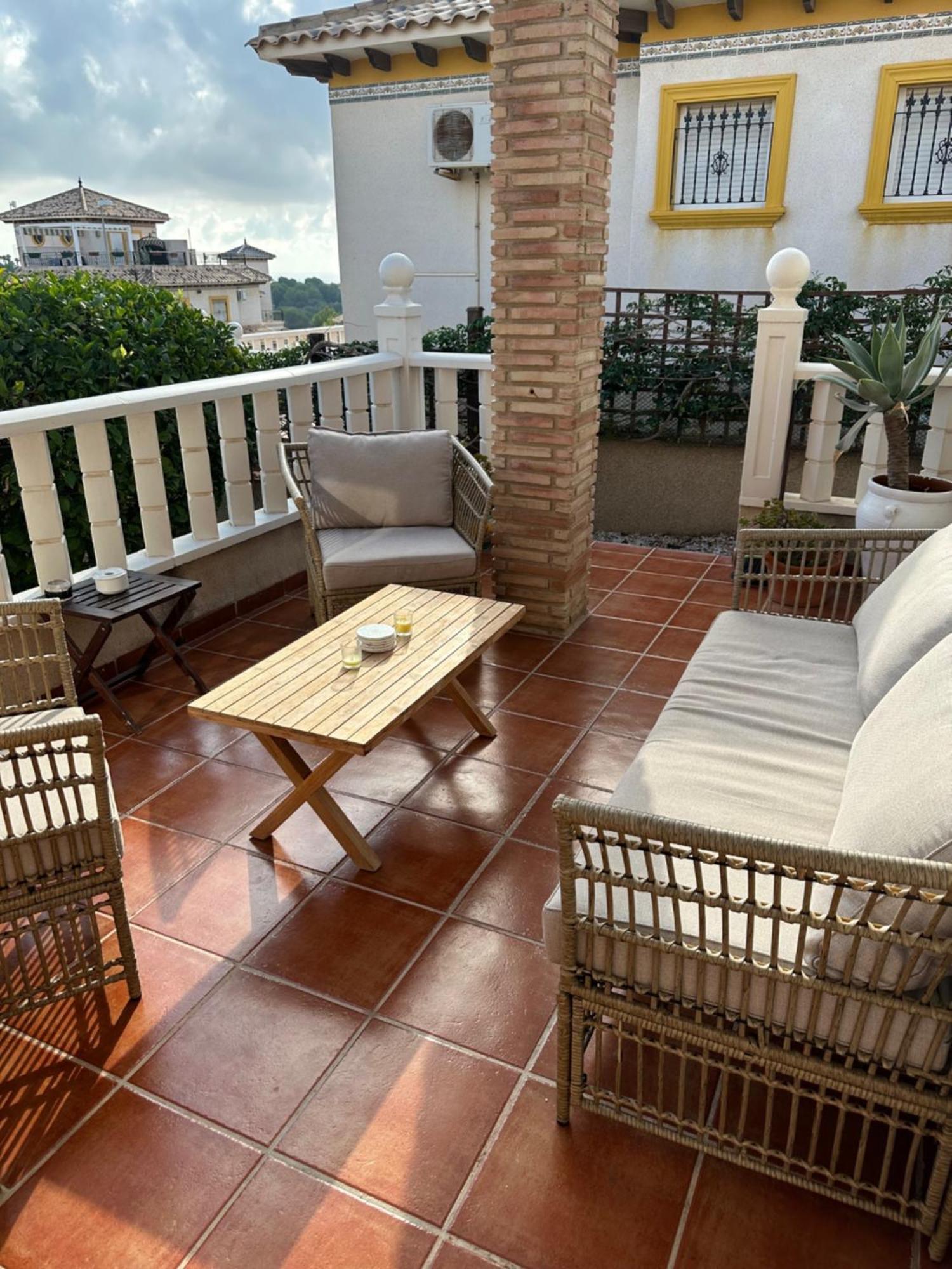 Casa Lilly-Rose, A Beautiful 3 Bedroom Detached Villa A Short Walk To The Villamartin Plaza & Golf Course Экстерьер фото
